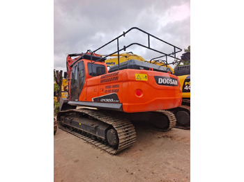 Excavadora de cadenas DOOSAN DX300