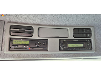 Cabeza tractora Mercedes-Benz 1841 Kran HIAB 166Bj. 2016 Funk FB ,mp3: foto 3