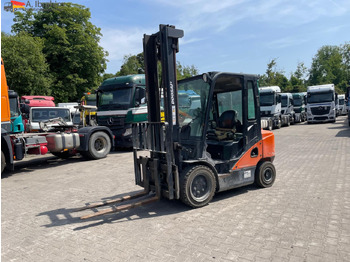 Carretilla elevadora diésel DOOSAN