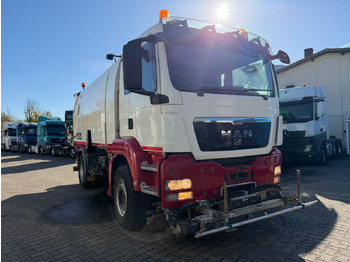 Barredora vial MAN TGS 18.440