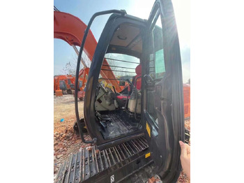 Excavadora de cadenas Hitachi ZX70: foto 3