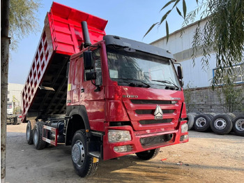 Camión volquete SINOTRUK HOWO