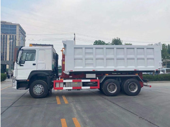 Camión volquete SINOTRUK HOWO