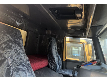 Camión volquete SINOTRUK HOWO