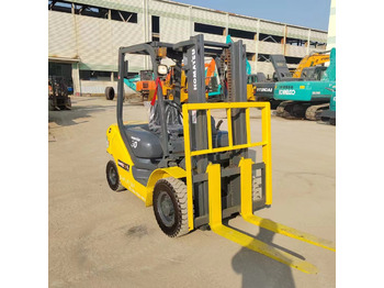 Leasing de KOMATSU FD30 KOMATSU FD30: foto 2