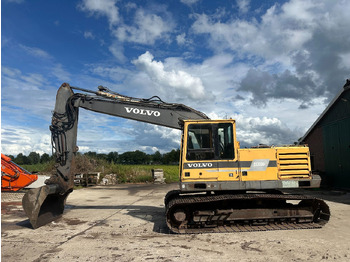 Excavadora de cadenas VOLVO EC200