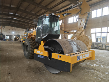 Apisonadora de asfalto XCMG