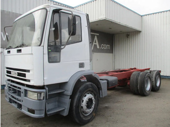 Camión chasis IVECO EuroTrakker