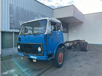 Camión chasis VOLVO
