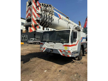 Autogrúa ZOOMLION QY130V