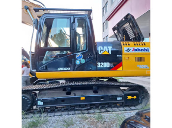 Excavadora de cadenas CATERPILLAR 320D2