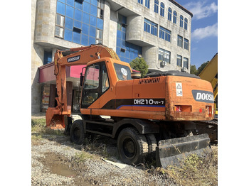 Excavadora de ruedas DOOSAN DH210W-7