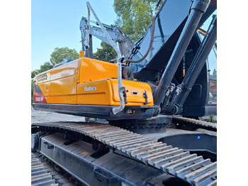 Excavadora de ruedas HYUNDAI