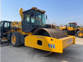 Leasing de XCMG XS 223 J  XCMG XS 223 J: foto 2