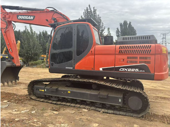 Excavadora de cadenas DOOSAN DX225LCA