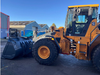 Cargadora de ruedas HYUNDAI