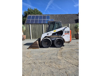 Minicargadora BOBCAT S130
