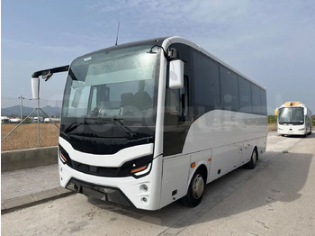 Autocar Isuzu Grand Toro: foto 4