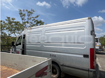 Minibús, Furgoneta de pasajeros Iveco Daily: foto 5