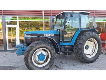 Tractor FORD