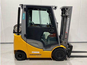Carretilla elevadora de gas JUNGHEINRICH TFG