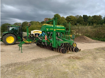 Maquinaria de siembra JOHN DEERE