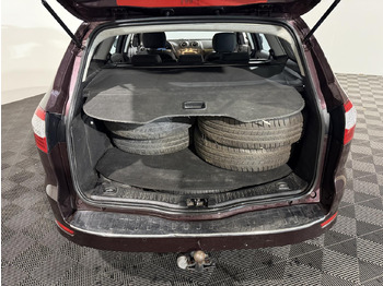 Coche Ford | Mondeo Wagon | 2.0-16V Limited | 2010 | 193.300 km | 93LFJ8 | Logisch: foto 3 Coche Ford | Mondeo Wagon | 2.0-16V Limited | 2010 | 193.300 km | 93LFJ8 | Logisch: foto 3