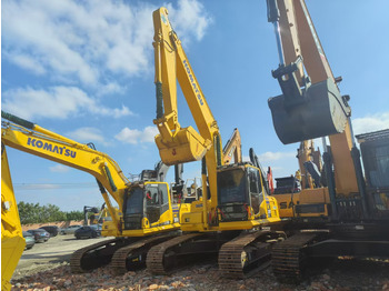 Excavadora de cadenas KOMATSU PC210LC-8: foto 2