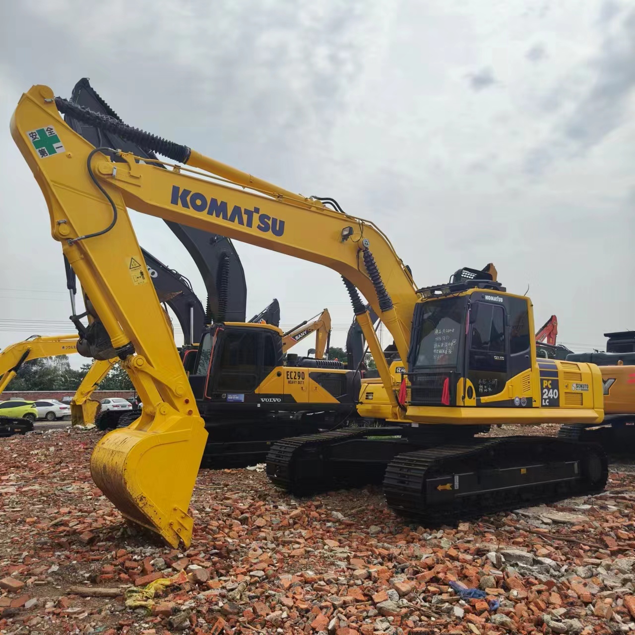 Excavadora de cadenas KOMATSU PC240