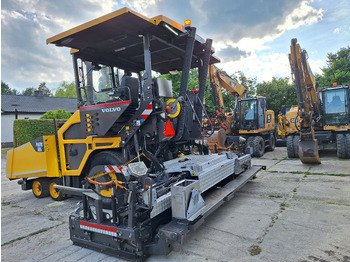 Pavimentadora de asfalto VOLVO