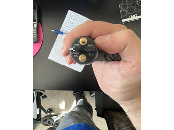 Inyector para Camión nuevo Bosch 2023 5801906153   Bosch 2023: foto 2 Inyector para Camión nuevo Bosch 2023 5801906153   Bosch 2023: foto 2