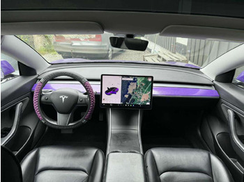 Sedan 2019 Tesla Model 3 / luftunderstell: foto 4 Sedan 2019 Tesla Model 3 / luftunderstell: foto 4