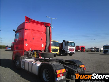 Leasing de Mercedes-Benz Actros 1845 LS Mercedes-Benz Actros 1845 LS: foto 4 Leasing de Mercedes-Benz Actros 1845 LS Mercedes-Benz Actros 1845 LS: foto 4