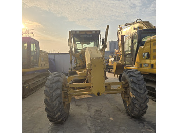 Grader CATERPILLAR 140H