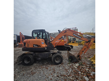 Excavadora de ruedas DOOSAN DX60W