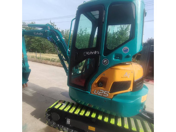 Miniexcavadora KUBOTA U25