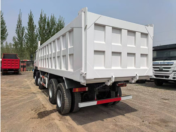 Camión volquete SINOTRUK HOWO 8x4: foto 3 Camión volquete SINOTRUK HOWO 8x4: foto 3