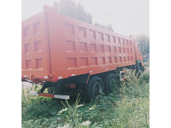 Camión volquete SINOTRUK HOWO: foto 3 Camión volquete SINOTRUK HOWO: foto 3