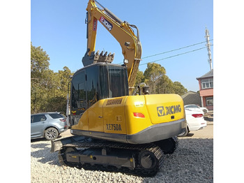 Miniexcavadora XCMG XE75DA