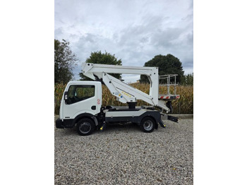 Camión con plataforma elevadora PALFINGER