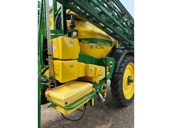 Pulverizador arrastrado JOHN DEERE 840: foto 3