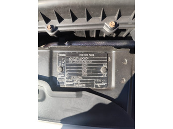Furgoneta basculante IVECO DAILY 35C13: foto 2