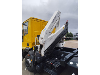 Camión grúa IVECO EUROCARGO 120E28P: foto 3