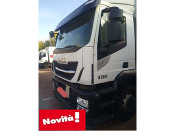 Camión caja cerrada IVECO Stralis