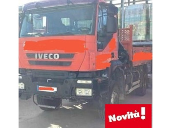 Camión grúa IVECO Trakker