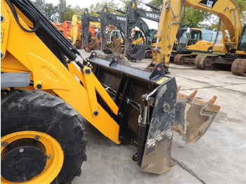 Retroexcavadora JCB 3CX: foto 3