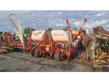 Sembradora de precisión KUHN