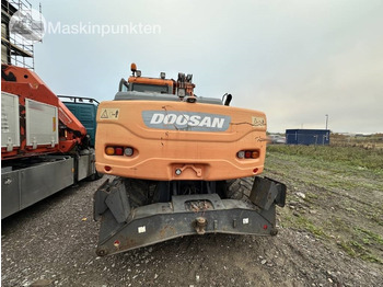 Excavadora de ruedas Doosan DX 140 W med vagn och redskap: foto 5
