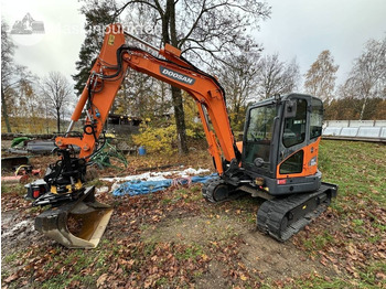 Miniexcavadora DOOSAN DX62R