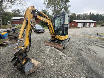 Miniexcavadora KOMATSU PC26
